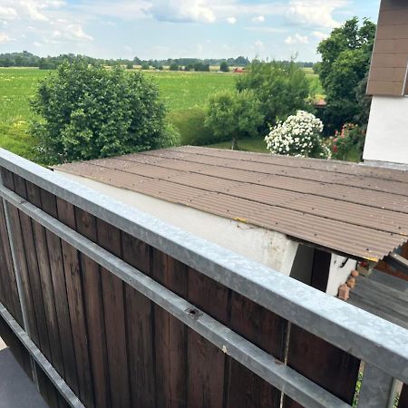 Greenleaf Walhalla-Apartment - Highspeed Wlan - Netflix - Suedbalkon Tegernheim Buitenkant foto