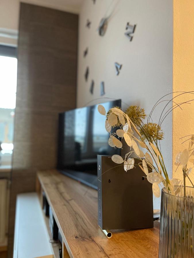 Greenleaf Walhalla-Apartment - Highspeed Wlan - Netflix - Suedbalkon Tegernheim Buitenkant foto