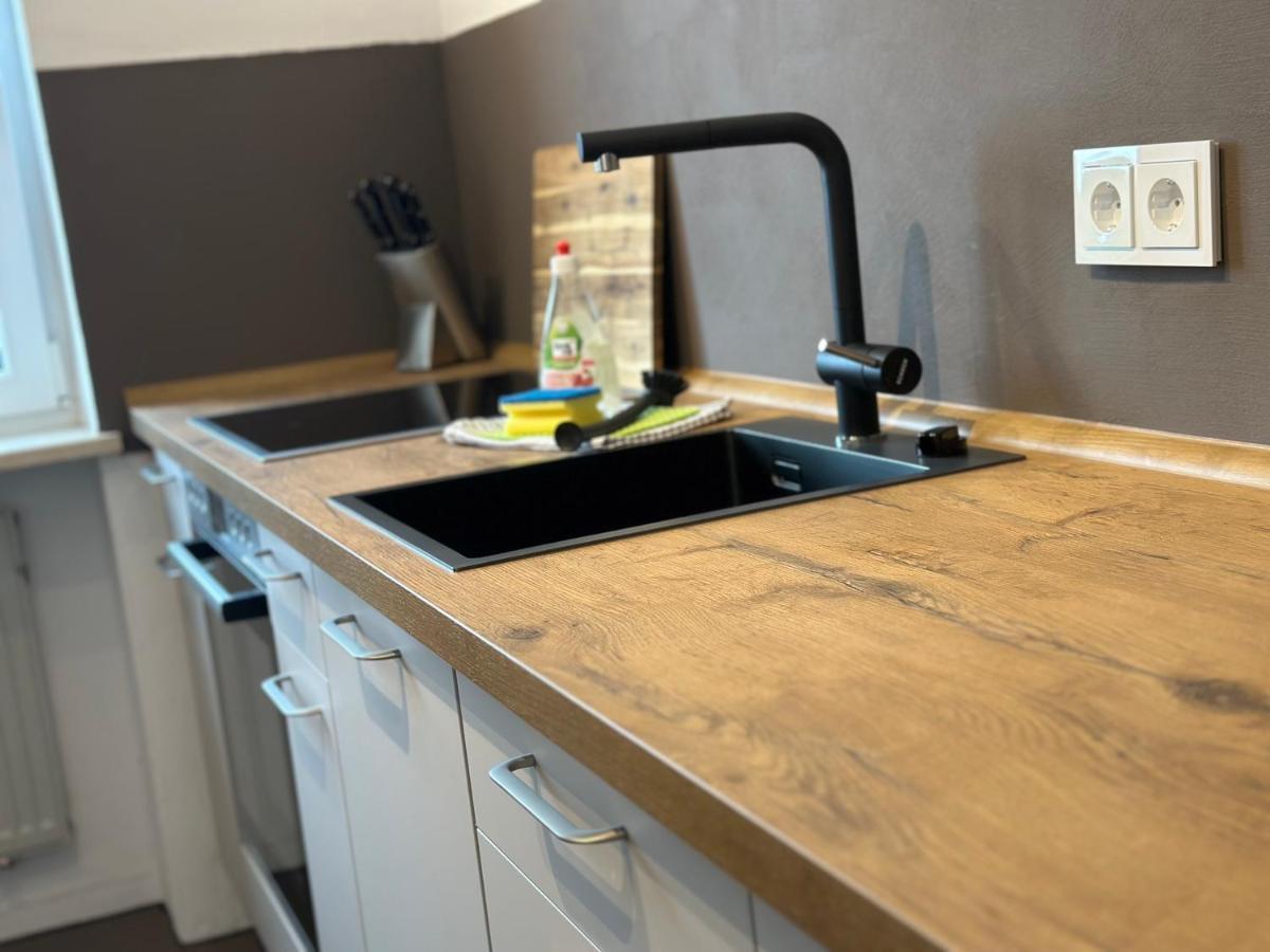 Greenleaf Walhalla-Apartment - Highspeed Wlan - Netflix - Suedbalkon Tegernheim Buitenkant foto